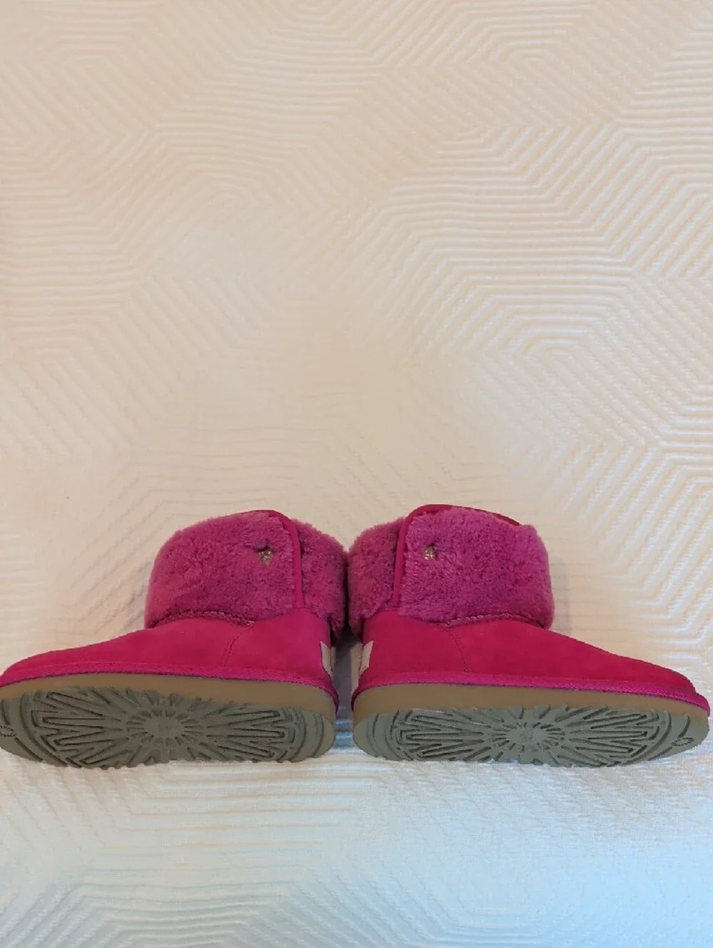 UGG cozy fold